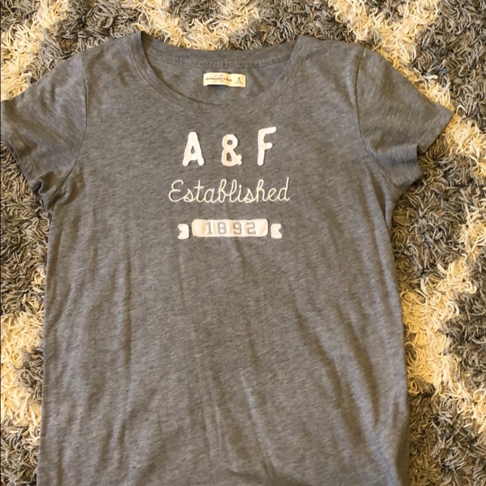Abercrombie and fitch gray shirt